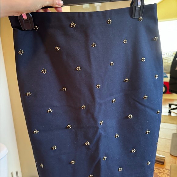 New Ann Taylor Pencil Skirt 2P - Picture 2 of 3